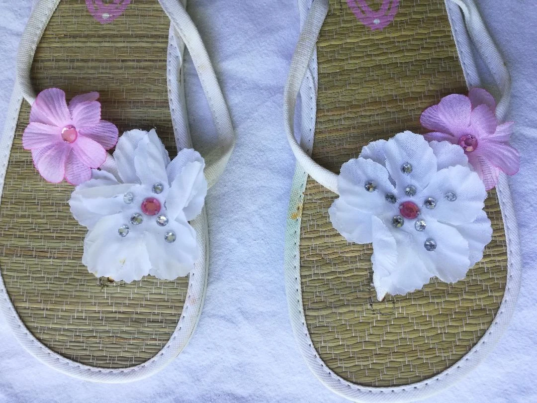 Lote de 2 pares de Chinelas com flores tamanho 40 Branca (nova) + Fúcsia – photo 19